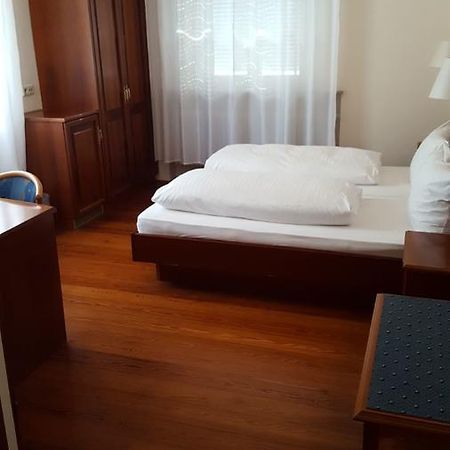 Gaststaette Peperoni Otel Biberach an der Riß Dış mekan fotoğraf